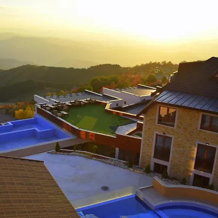 Lux B1 Milmari 科帕奥尼克